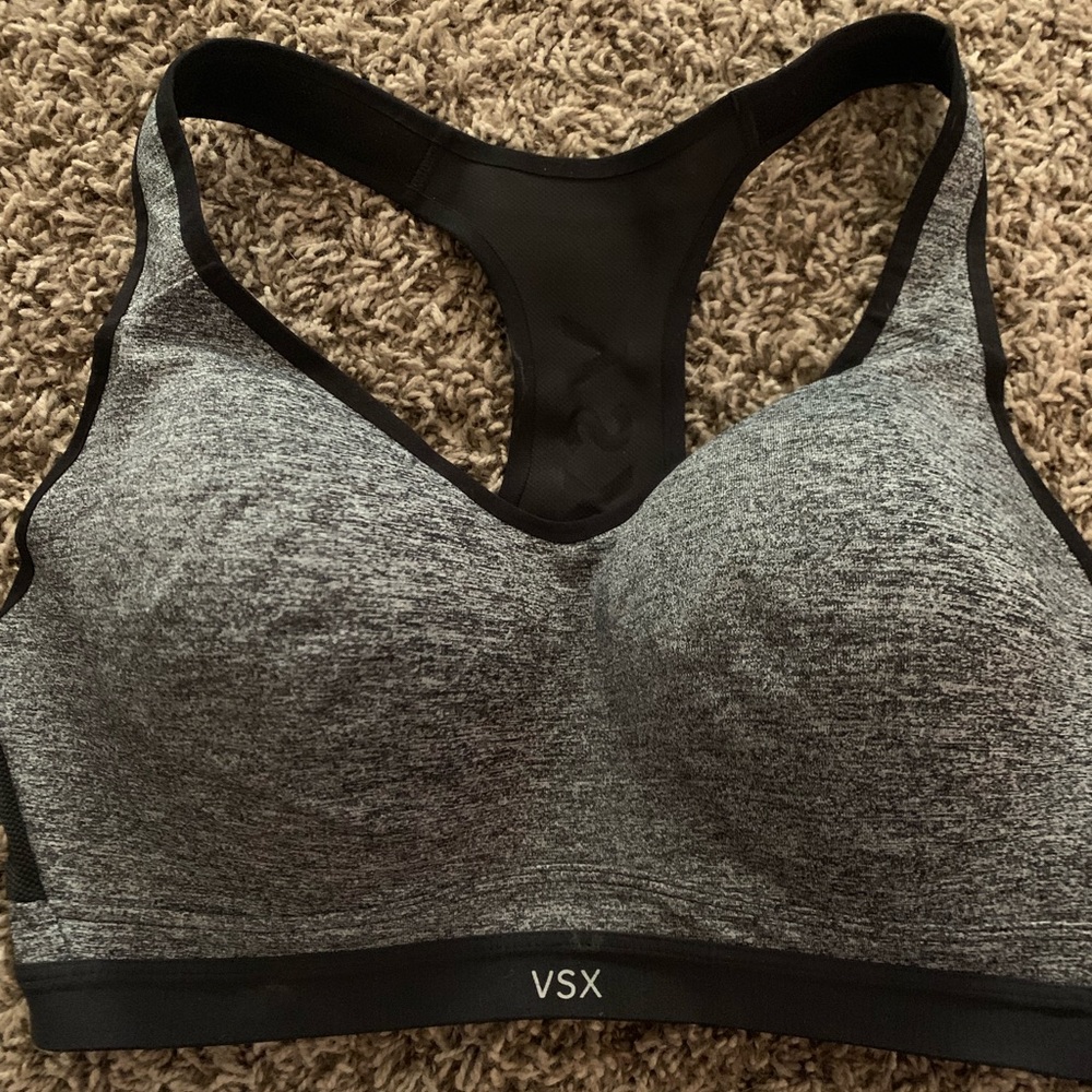 36DD Victoria’s Secret Gray Underwire Sports Bra